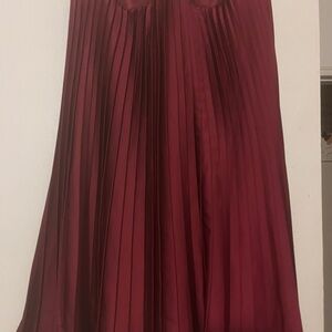 Elegant Burgundy Pleated Skirt